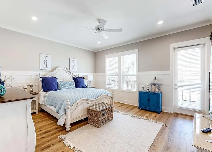 Gorgeous Oceanside With Wifi Private Pool Ac W&d - Steps From Holiday home