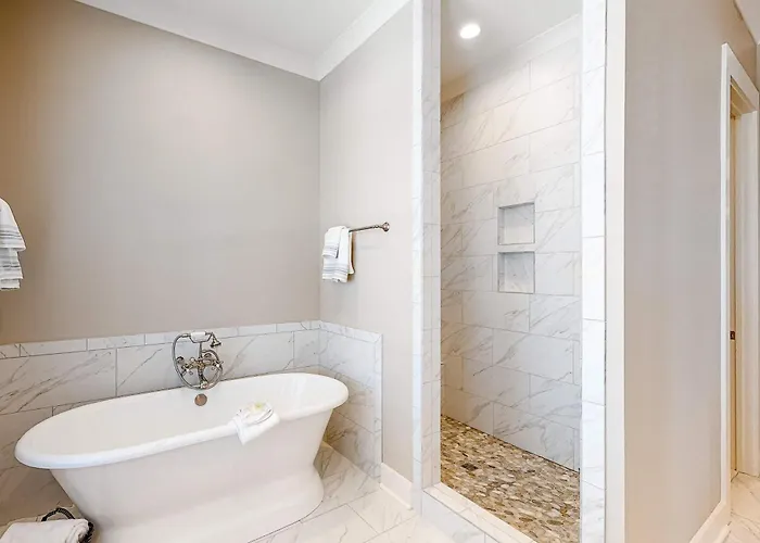 Gorgeous Oceanside With Wifi Private Pool Ac W&d - Steps From *