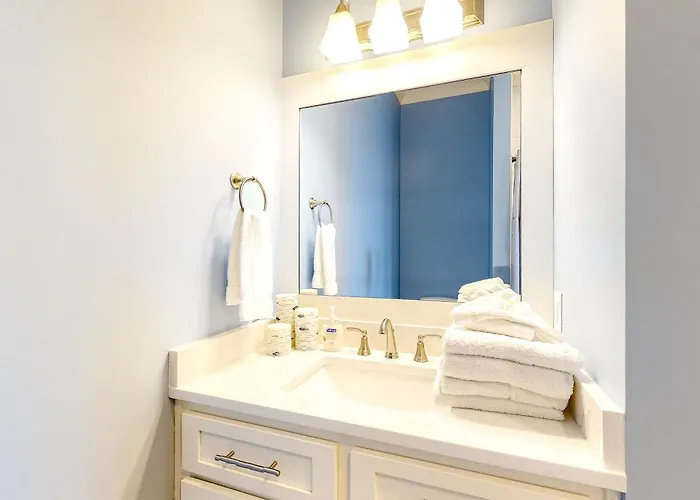 Gorgeous Oceanside With Wifi Private Pool Ac W&d - Steps From Holiday home *