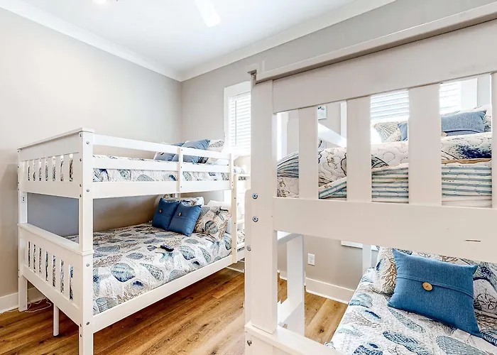 Gorgeous Oceanside With Wifi Private Pool Ac W&d - Steps From Holiday home *