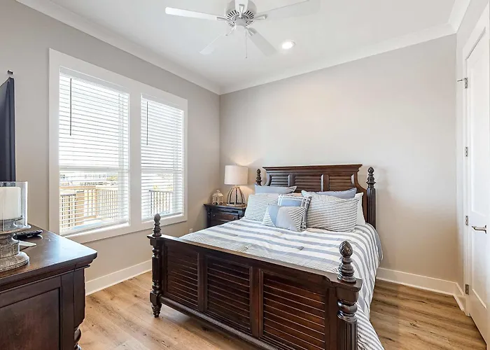 Holiday home Gorgeous Oceanside With Wifi Private Pool Ac W&d - Steps From Gulf Shores